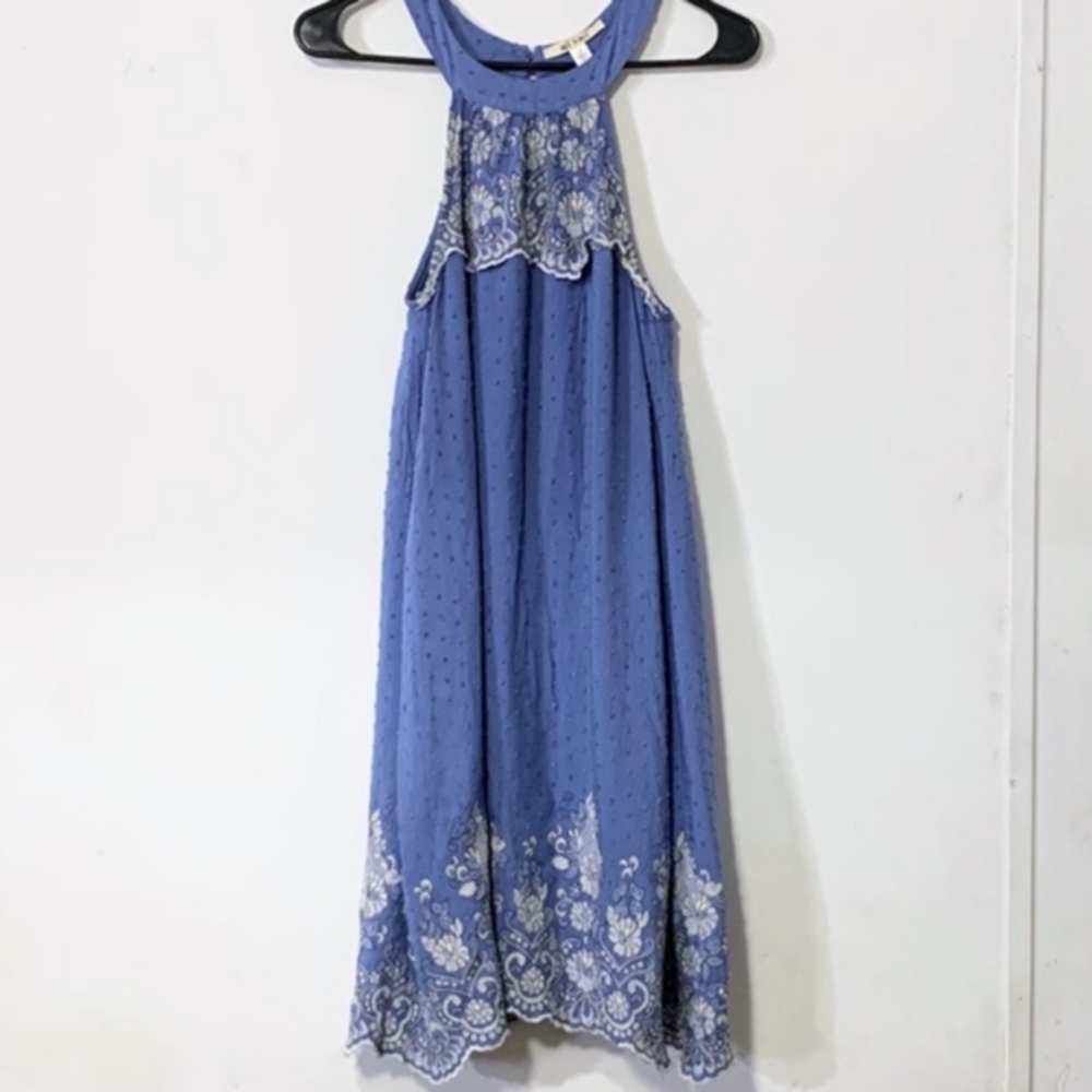Mi Ami sz S Periwinkle Blue Embroidered Dress